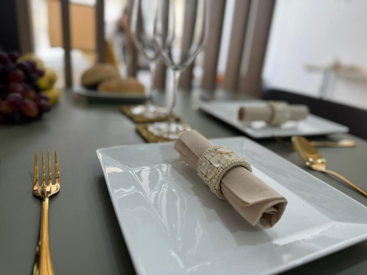 Apartamentos San Juan Suites Badajoz Eksteriør billede